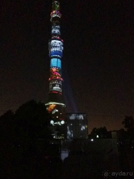 «Круг света» озарил Москву: в Останкине устроили красочное шоу с салютом