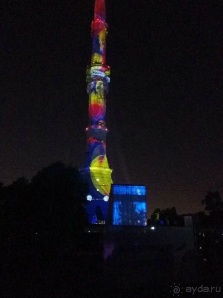 «Круг света» озарил Москву: в Останкине устроили красочное шоу с салютом