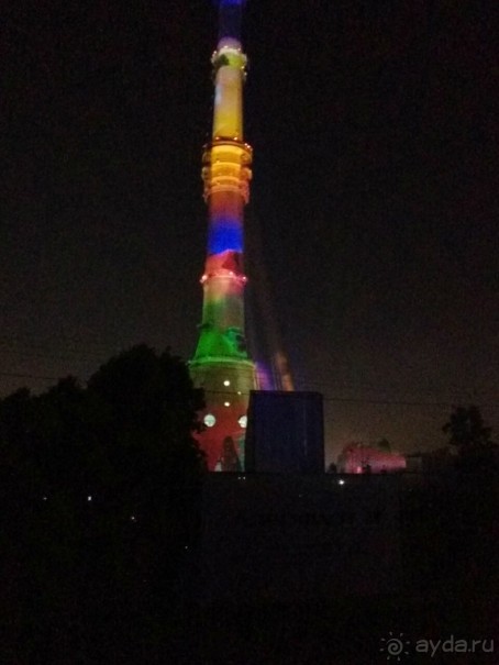 «Круг света» озарил Москву: в Останкине устроили красочное шоу с салютом