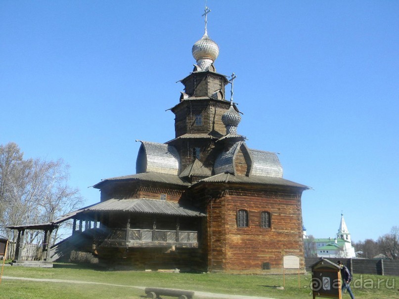 На автомобиле по Золотому кольцу. Суздаль.