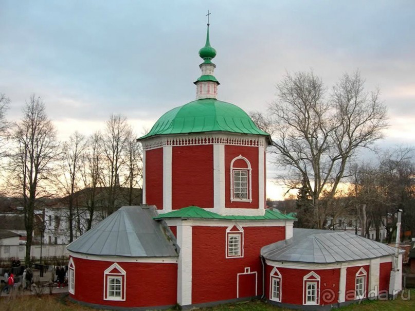 На автомобиле по Золотому кольцу. Суздаль.