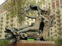 Альбом отзыва "Москва в необычных скульптурах и памятниках."