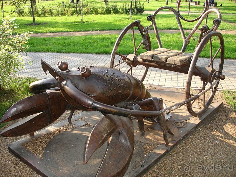 Москва в необычных скульптурах и памятниках.