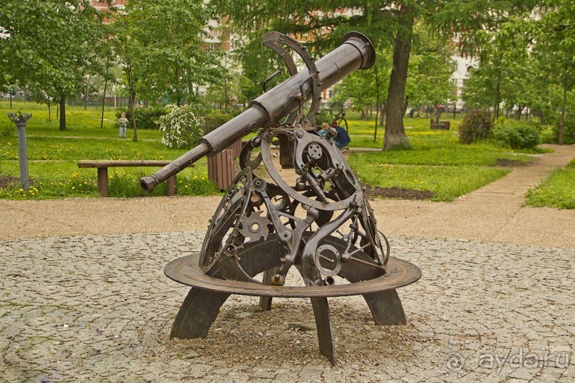 Москва в необычных скульптурах и памятниках.