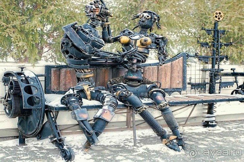 Москва в необычных скульптурах и памятниках.