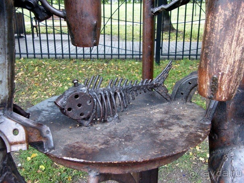 Москва в необычных скульптурах и памятниках.