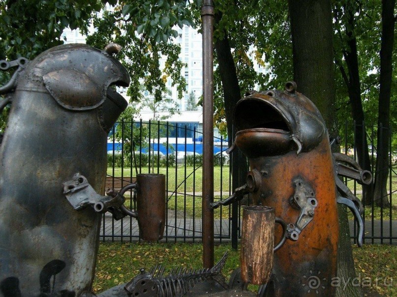 Москва в необычных скульптурах и памятниках.