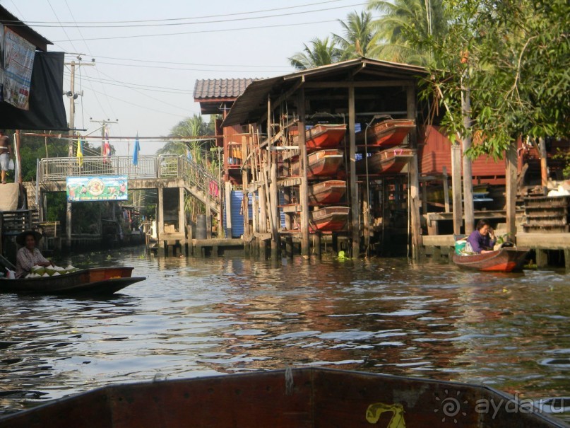 Плавучий рынок.