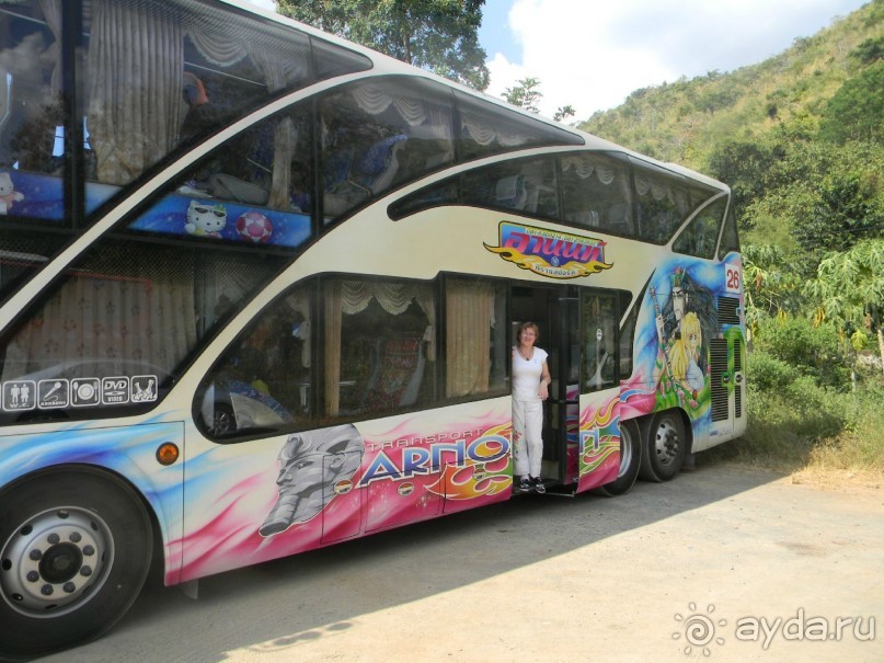 Наш экскурсионный автобус от Саша-тур.