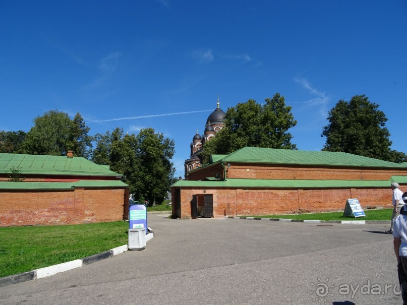 "Не даром помнит вся Россия про день Бородина"....