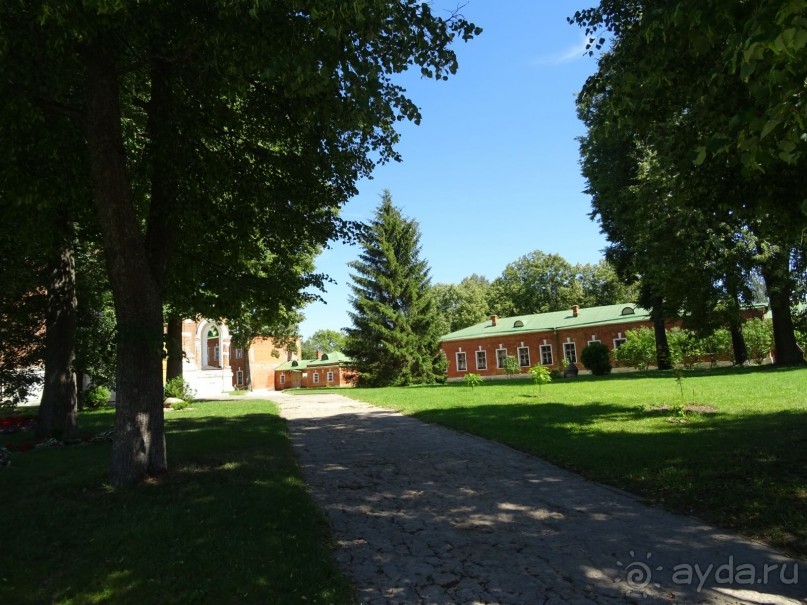 "Не даром помнит вся Россия про день Бородина"....