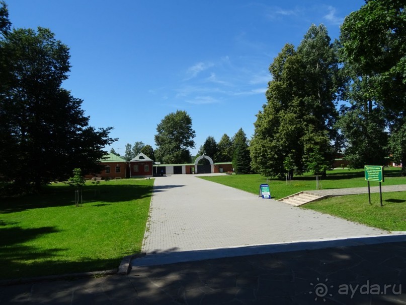 "Не даром помнит вся Россия про день Бородина"....