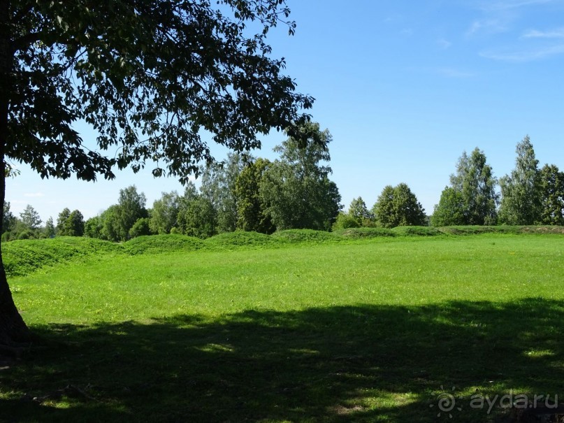 "Не даром помнит вся Россия про день Бородина"....