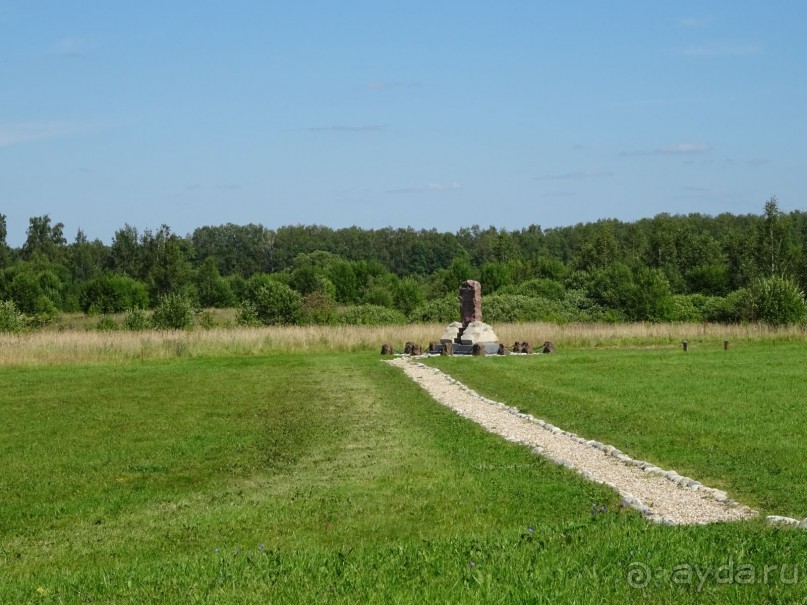"Не даром помнит вся Россия про день Бородина"....