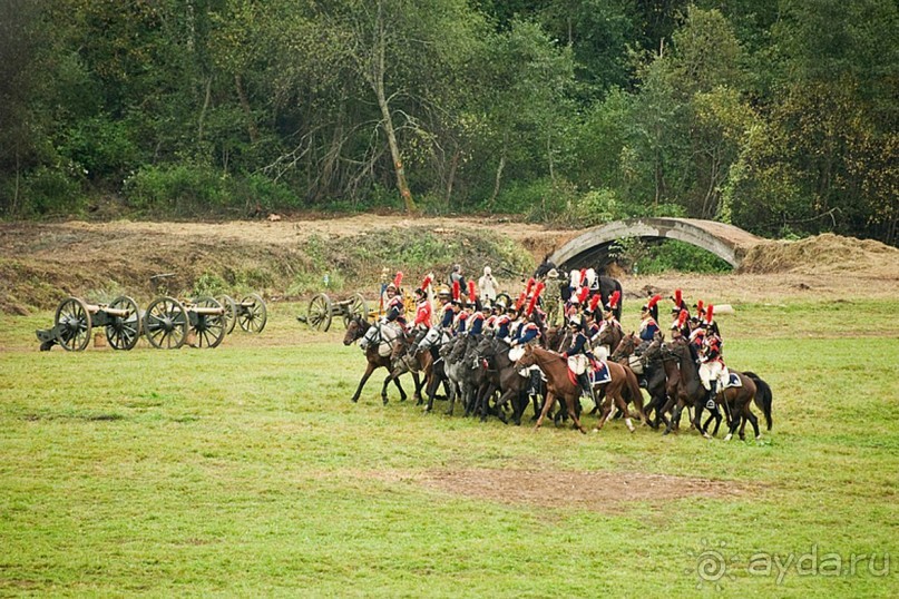 "Не даром помнит вся Россия про день Бородина"....