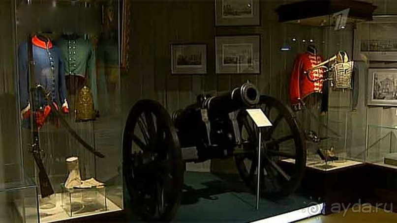 "Не даром помнит вся Россия про день Бородина"....