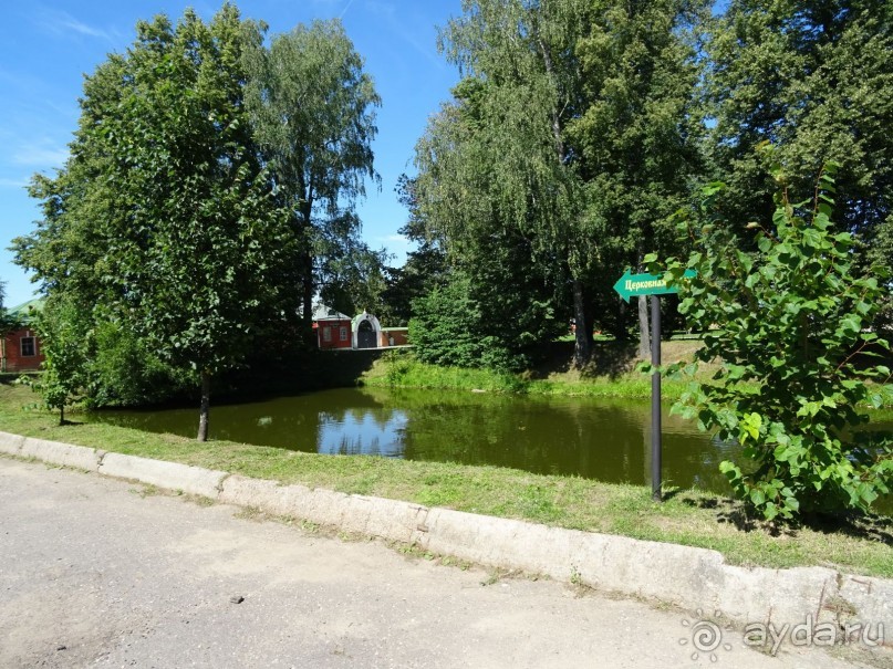 "Не даром помнит вся Россия про день Бородина"....