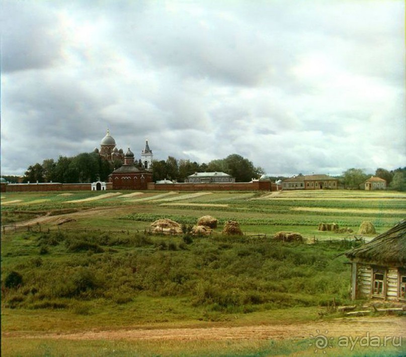 "Не даром помнит вся Россия про день Бородина"....