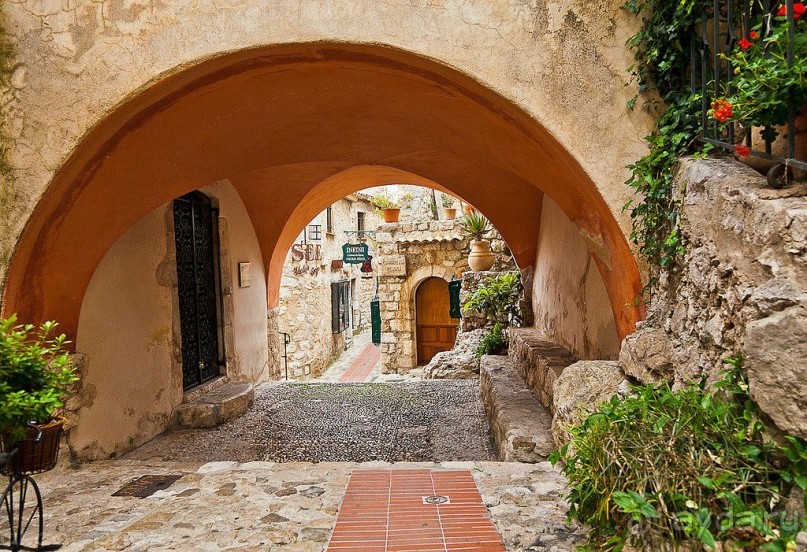 Жемчужина Лазурного берега - средневековая деревня Эз.