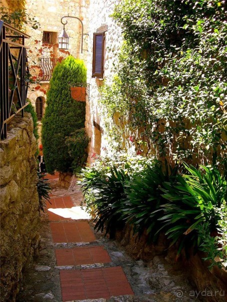 Жемчужина Лазурного берега - средневековая деревня Эз.