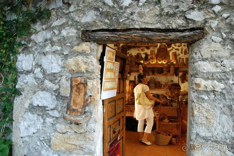 Жемчужина Лазурного берега - средневековая деревня Эз.