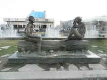 Памятник «Загадки Шурале». В день города Казани в парке у театра имени Г. Камала была открыта скульптурная композиция, приуроченная к 125-летию Габдуллы Тукая.