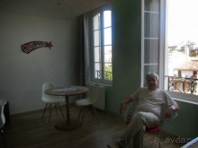 Отличный отель в центре Марселя.