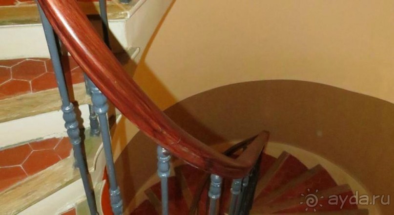 Отличный отель в центре Марселя.