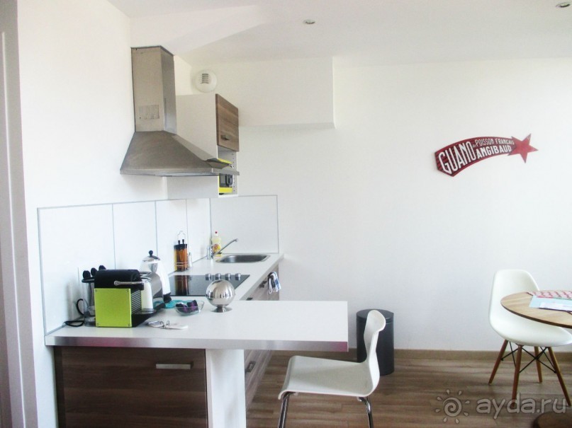 Отличный отель в центре Марселя.