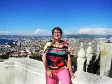 С давних времён известняковая гора над городом была для его жителей наблюдательным пунктом. С высоты полутора сотен метров легко было заметить приближение неприятелей.