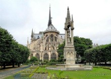 Собор Парижской Богоматери - потрясающее зрелище!