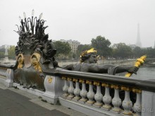 Сейчас, мост не просто способ переправы; считается, что любое желание, загаданное вечером, стоя на середине, сбывается очень быстро. А все потому, что мост окружен ангелами, которые «видят» душу каждого и помогают в исполнении мечты.