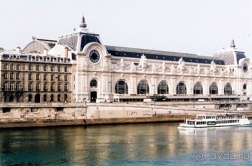 Музей Дорсе (Musee d'Orsay) – это парижский музей искусств, находящийся в здании бывшей ж/д станции Gare d'Orsay на левом берегу реки Сены.