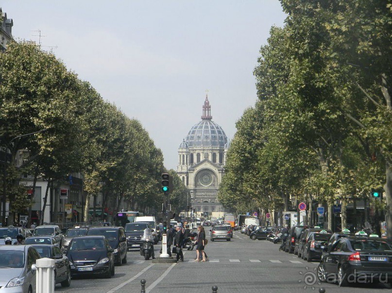 В самом центре Парижа расположена церковь, выполненная в греко-римском стиле, которая была названа в честь одной из послушниц Христа – Марии Магдалины.