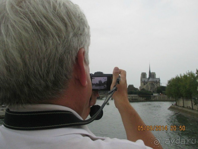 Собор Парижской Богоматери настолько разнообразен и многолик, что каждый год привлекает огромное количество туристов.