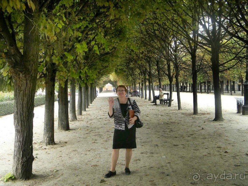 Публичный сад Пале-Рояль - излюбленное место для прогулок парижан и туристов