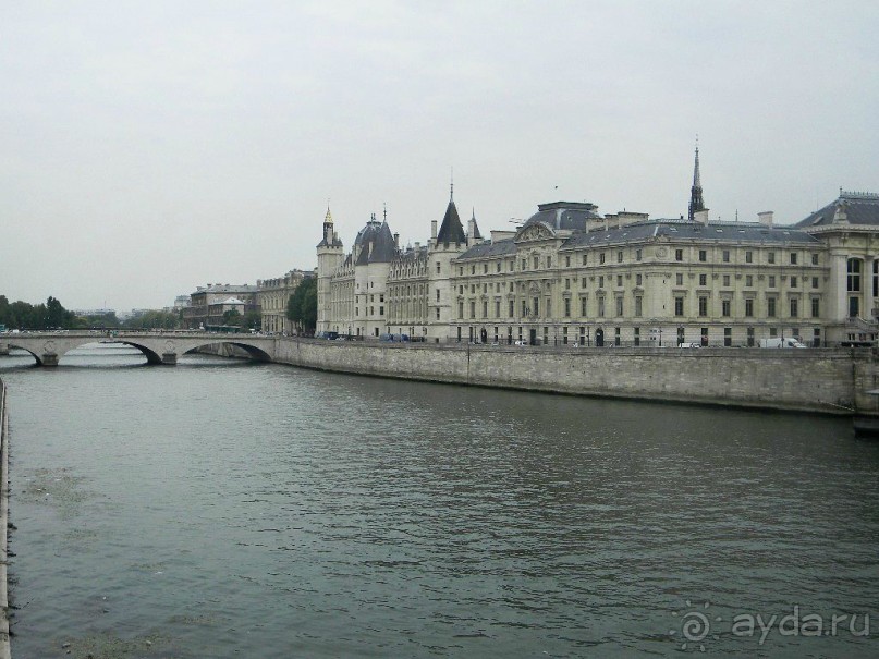 Альбом отзыва "Самостоятельно по Франции. Часть 1. Увидеть Париж и.....не умереть!"