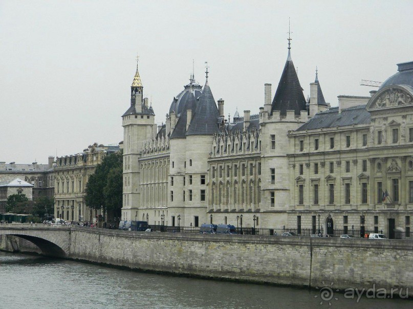 Альбом отзыва "Самостоятельно по Франции. Часть 1. Увидеть Париж и.....не умереть!"