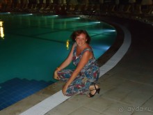 красивый но там не убирают вовремя то-ли персонал не обучен то ли его нет 