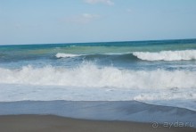 море с нашего пляжа)