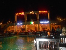 Без фанатизма и блеска, все скромно