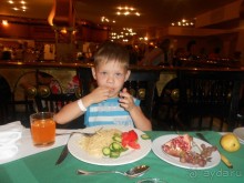 Без фанатизма и блеска, все скромно