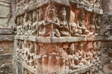 В Камбоджу в одиночку.