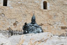 Замок заката на берегу цветов апельсинового дерева.