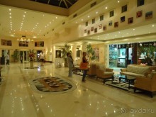 Хороший отель для тихого отдыха на теплом море.