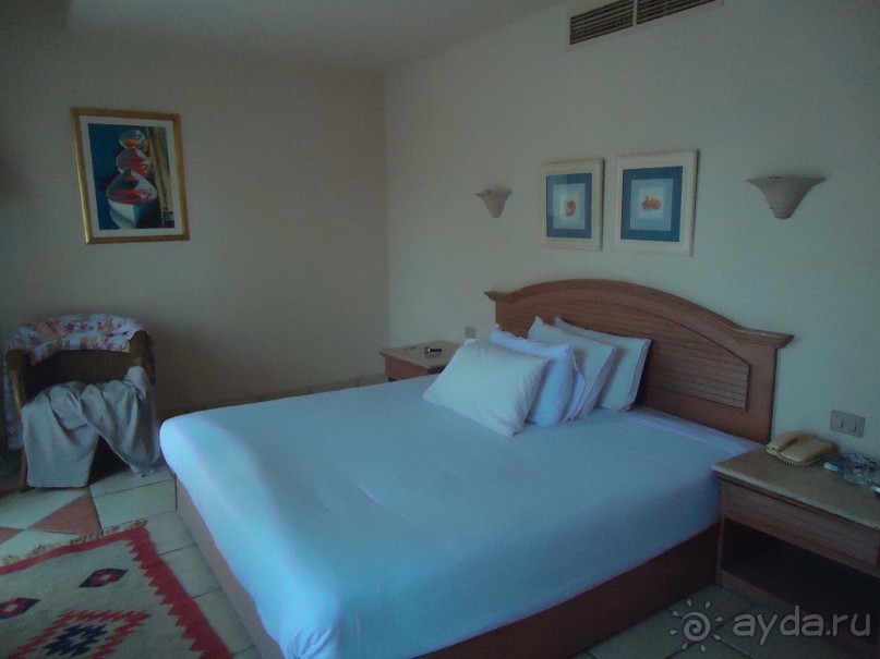 Хороший отель для тихого отдыха на теплом море.