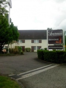 Вполне себе приличен, жаль не близко...