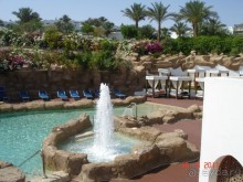 Чудесный "город-отель" на берегу залива Корал-бей