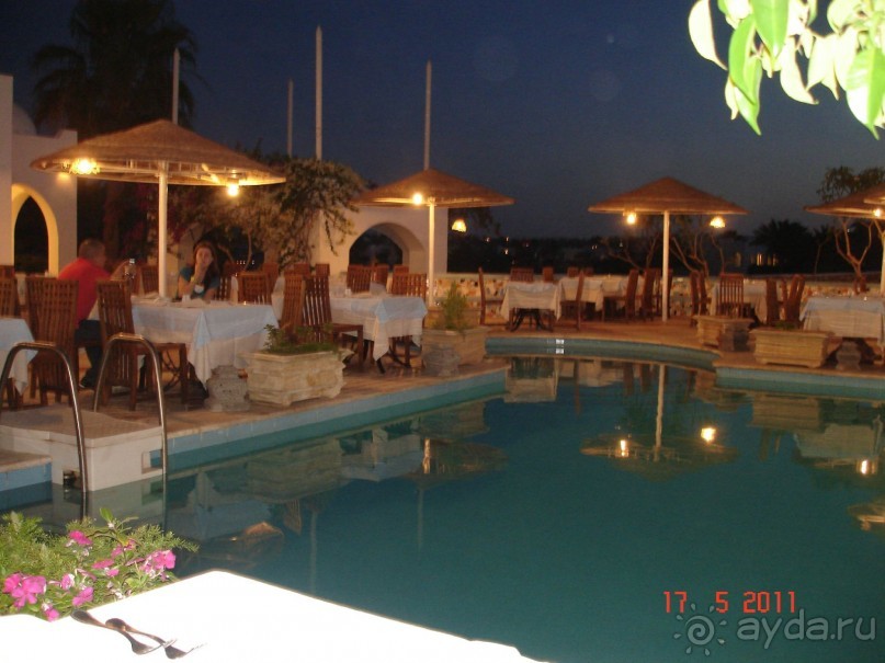 Чудесный "город-отель" на берегу залива Корал-бей