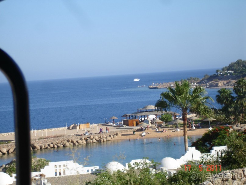 Чудесный "город-отель" на берегу залива Корал-бей